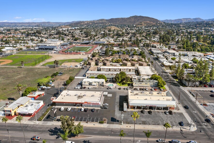 More Photos Of 1090 E Main St, El Cajon Freestanding For Lease