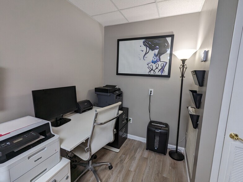 More Photos Of 120 S Olive Ave, West Palm Beach Office Residential For Sale