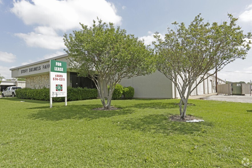 More Photos Of 220 Story Rd N, Irving Unknown For Lease