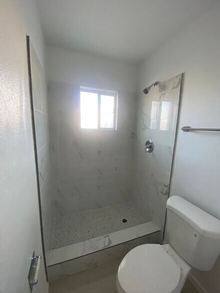 More Photos Of 9201 N 12th St, Phoenix Apartments For Sale