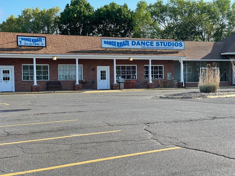 More Photos Of 7 Taylor Rd, Enfield Office For Sale