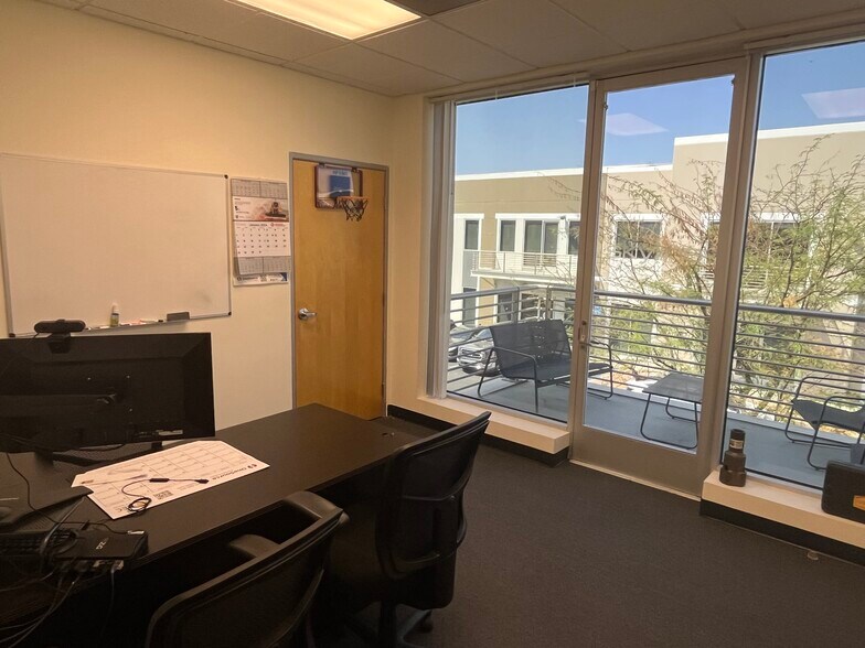 More Photos Of 28348 Constellation Rd, Valencia Coworking Space