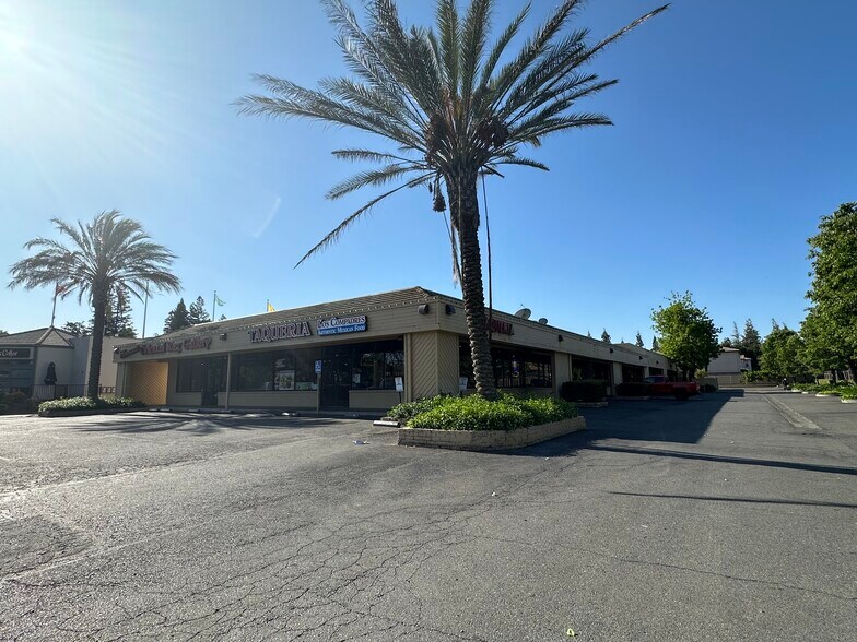Primary Photo Of 2550 Fair Oaks Blvd, Sacramento Unknown For Lease