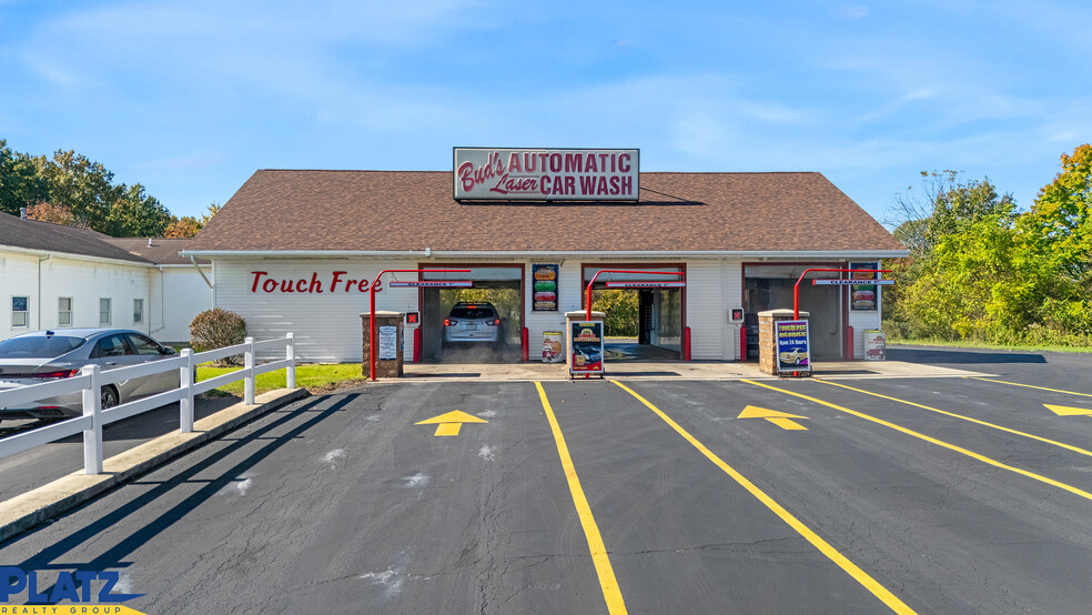 Primary Photo Of 3622-E Belmont Ave, Youngstown Carwash For Sale