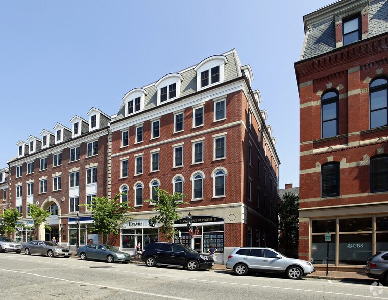 More Photos Of 18 Congress St, Portsmouth Apartments For Sale