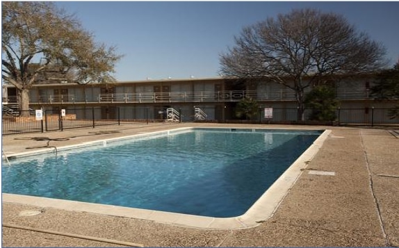 Primary Photo Of 2300 S Texas Ave, Bryan Hotel For Sale
