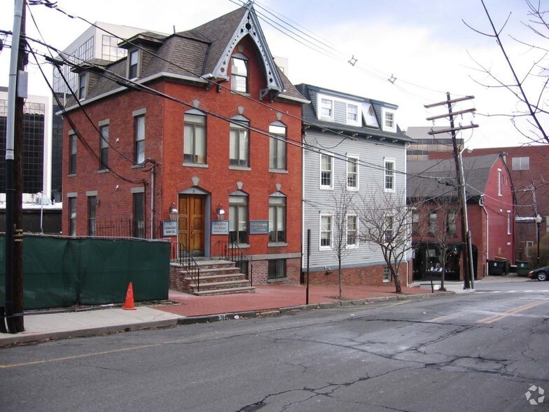 More Photos Of 3 Prospect St, Morristown Office For Lease