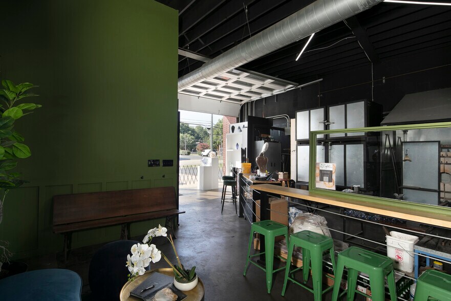 More Photos Of 243 Walton Ave, Lexington Office For Lease