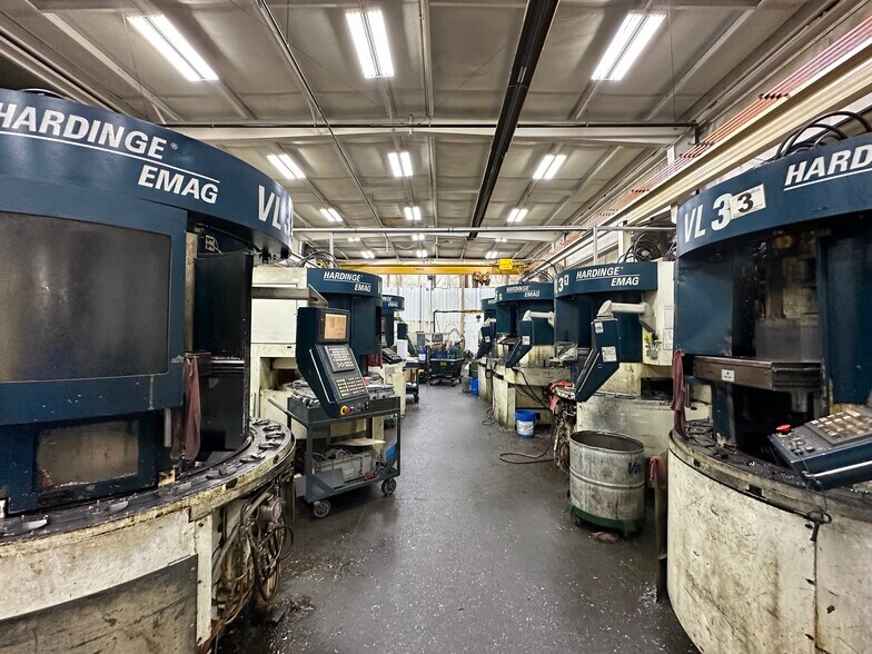 More Photos Of 3455 3 Mile Rd NW, Grand Rapids Distribution For Sale