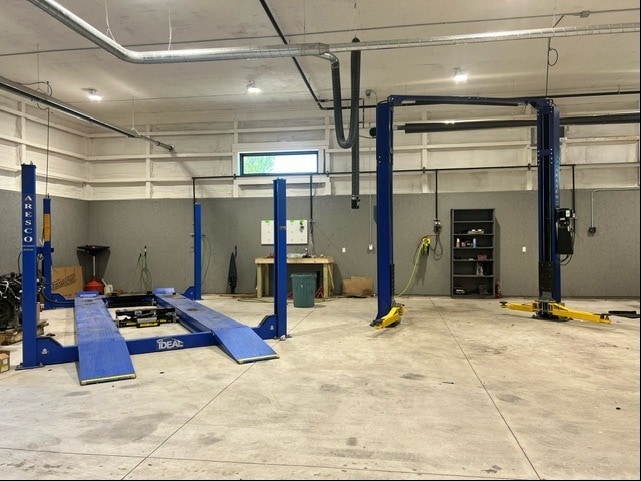 More Photos Of 3420 S Lapeer Rd, Metamora Auto Repair For Sale