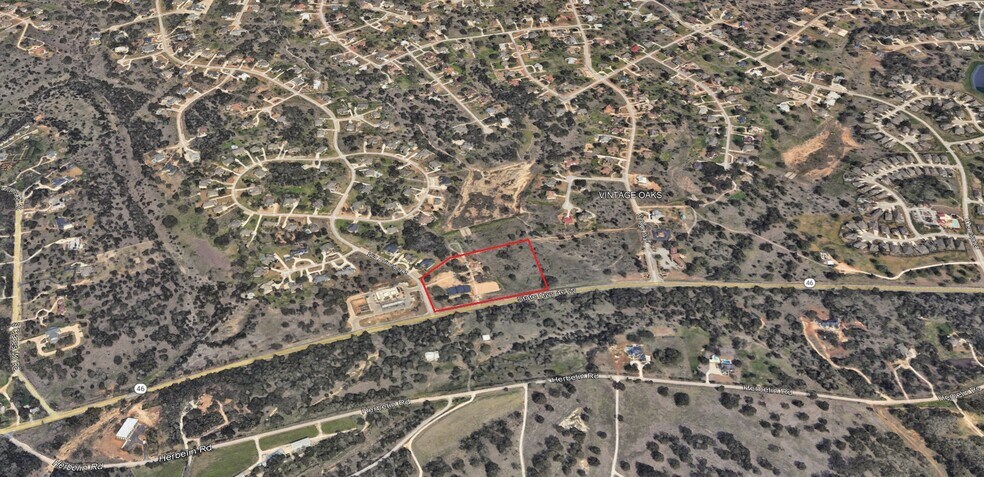 More Photos Of 806 Via Principale, New Braunfels General Retail For Sale