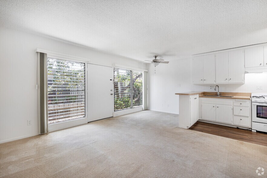 More Photos Of 1666 Federal Ave, Los Angeles Apartments For Sale