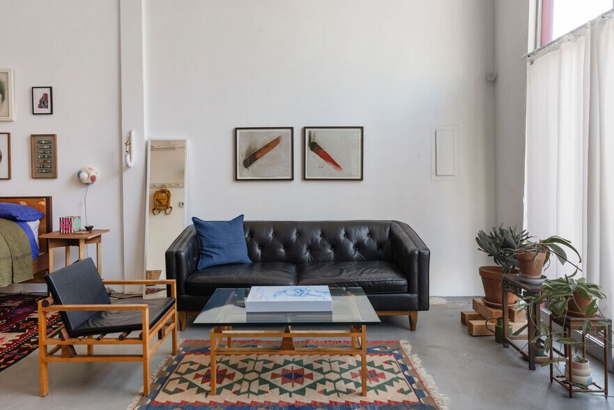 More Photos Of 936 Mei Ling Way, Los Angeles Freestanding For Sale