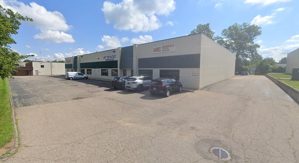 More Photos Of 5920-5950 N Hix Rd, Westland Warehouse For Lease
