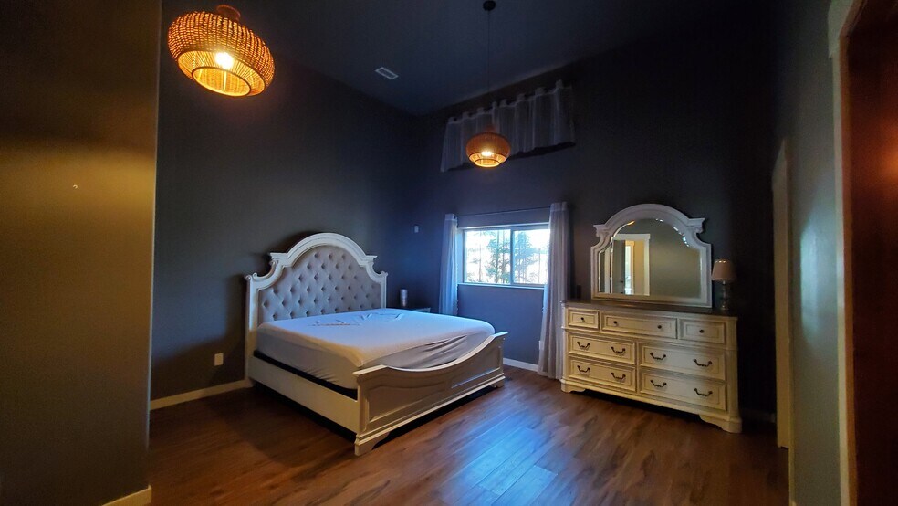 More Photos Of 4547 W Seltice Way, Coeur d'Alene Light Manufacturing For Lease