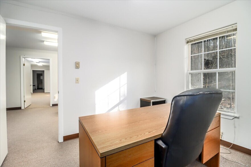More Photos Of 219 Kent Rd, New Milford Office For Lease