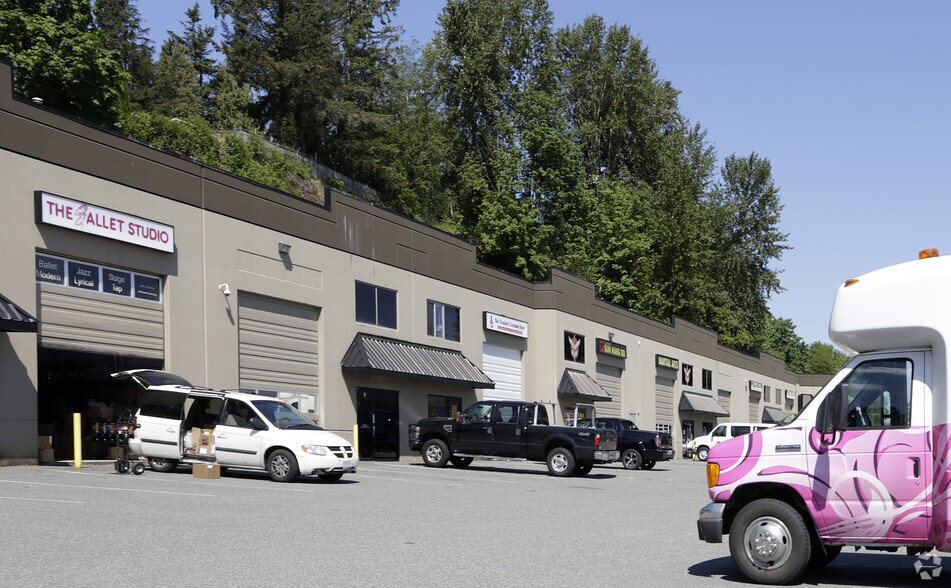 More Photos Of 34100 S Fraser Way, Abbotsford Distribution For Sale