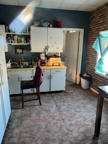 More Photos Of 506 Forest Home Dr, Francis Creek Apartments For Sale