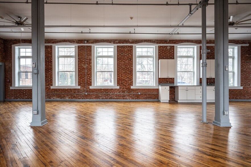 More Photos Of 137-145 W Berkley St, Philadelphia Warehouse For Lease