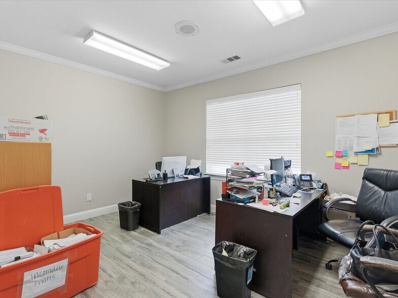 More Photos Of 2840 Keller Springs Rd, Carrollton Medical For Sale