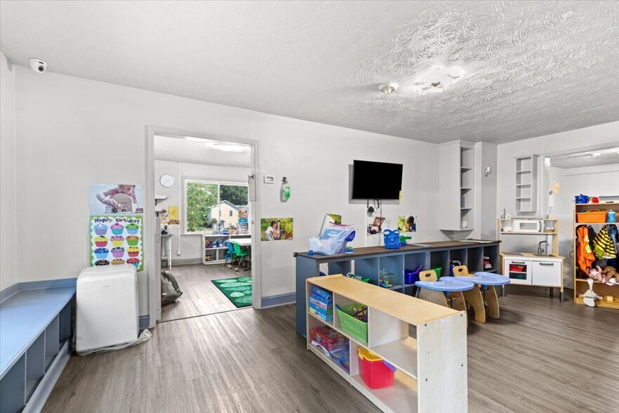 More Photos Of 57 Merritt St SE, Marietta Daycare Center For Sale