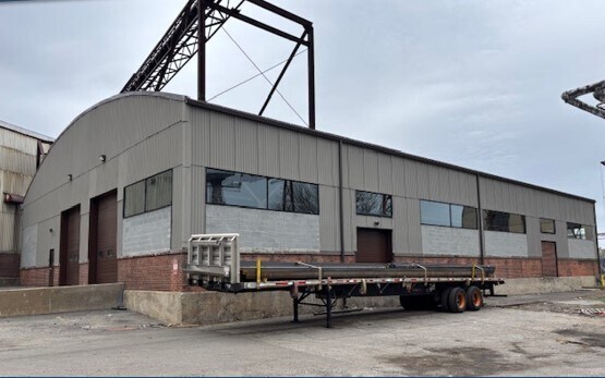 Primary Photo Of 560 N Washington Ave, Bridgeport Warehouse For Lease