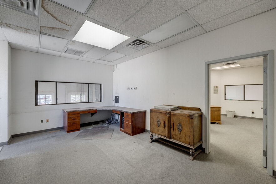 More Photos Of 5461 Arville St, Las Vegas Warehouse For Lease