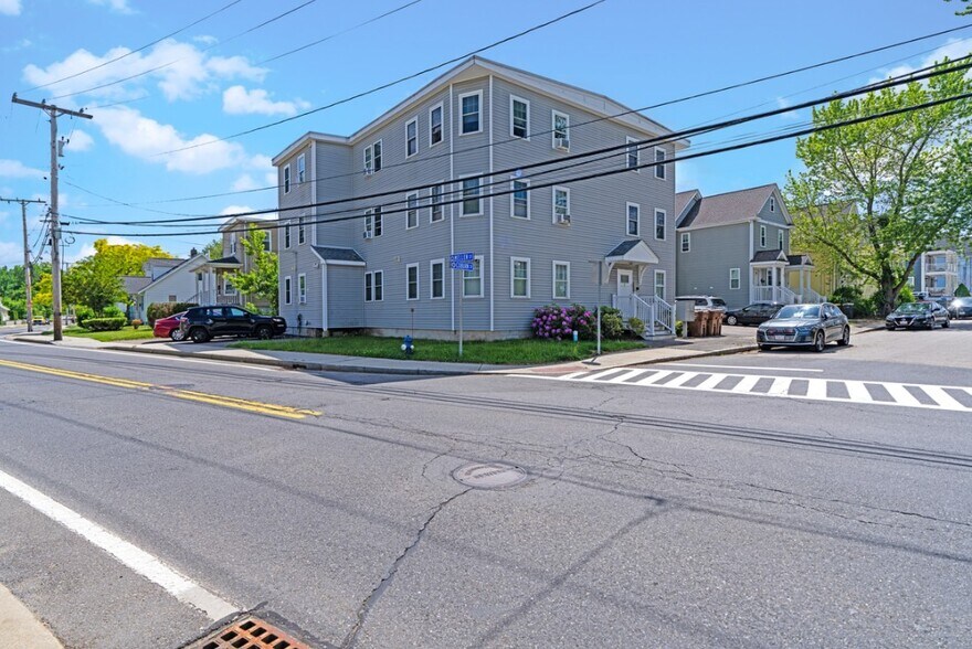 More Photos Of 2 Coburn St, Framingham Apartments For Sale