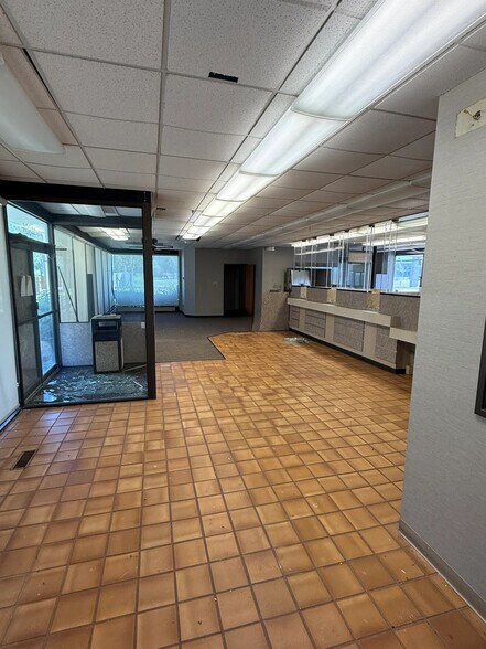 More Photos Of 14801 E 12 Mile Rd, Warren Bank For Sale