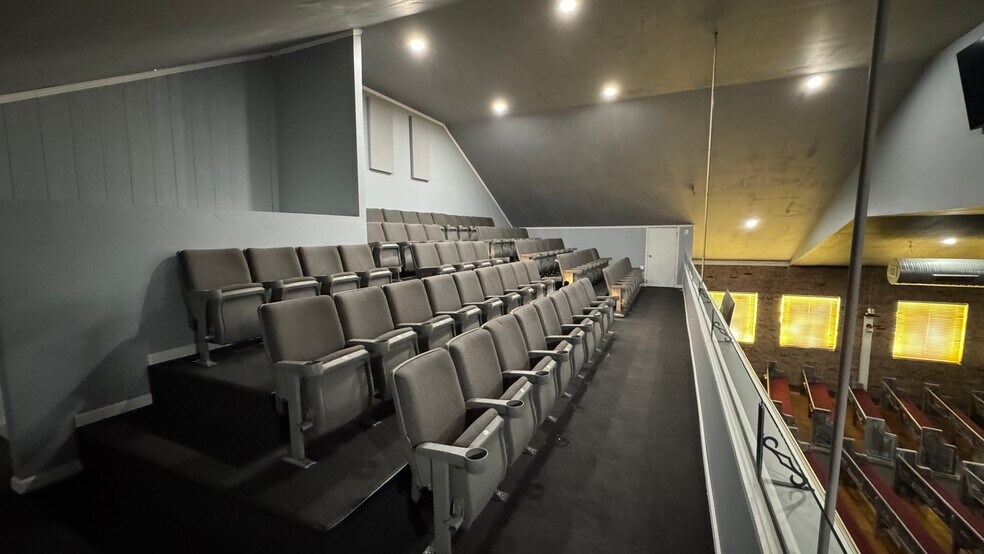 More Photos Of 5445 E 29th St, Kansas City Religious Facility For Sale