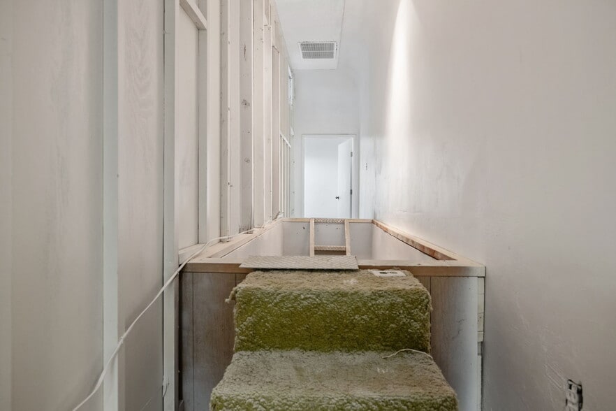 More Photos Of 401 W Lerdo Hwy, Shafter Religious Facility For Sale