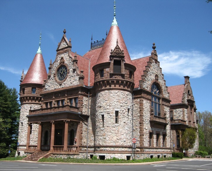 More Photos Of 555 Washington St, Wellesley Storefront Retail Office For Lease