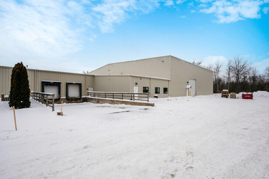 More Photos Of 2291 Traversefield Dr, Traverse City Manufacturing For Lease
