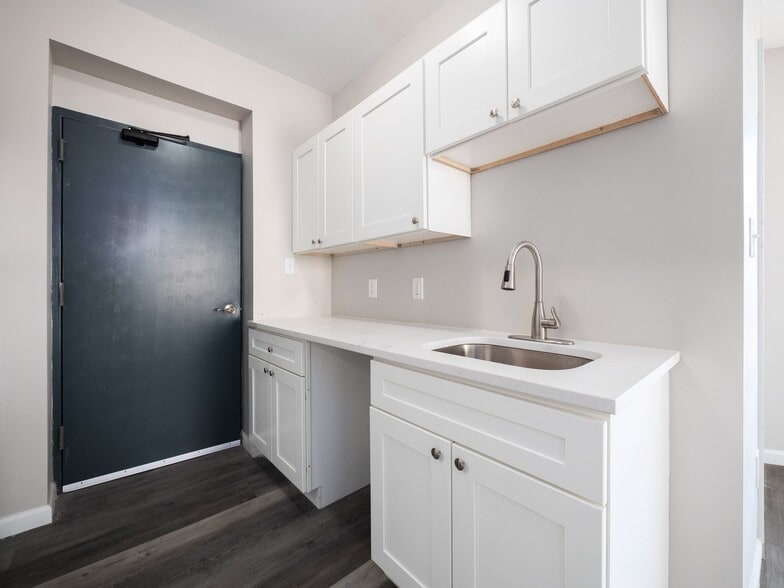 More Photos Of 1515 Vine St, Scranton Apartments For Sale