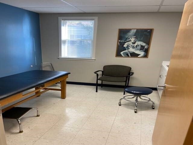 More Photos Of 101 Floral Vale Blvd, Yardley Bank For Lease