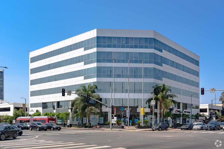 Primary Photo Of 14500 Roscoe Blvd, Panorama City Coworking Space