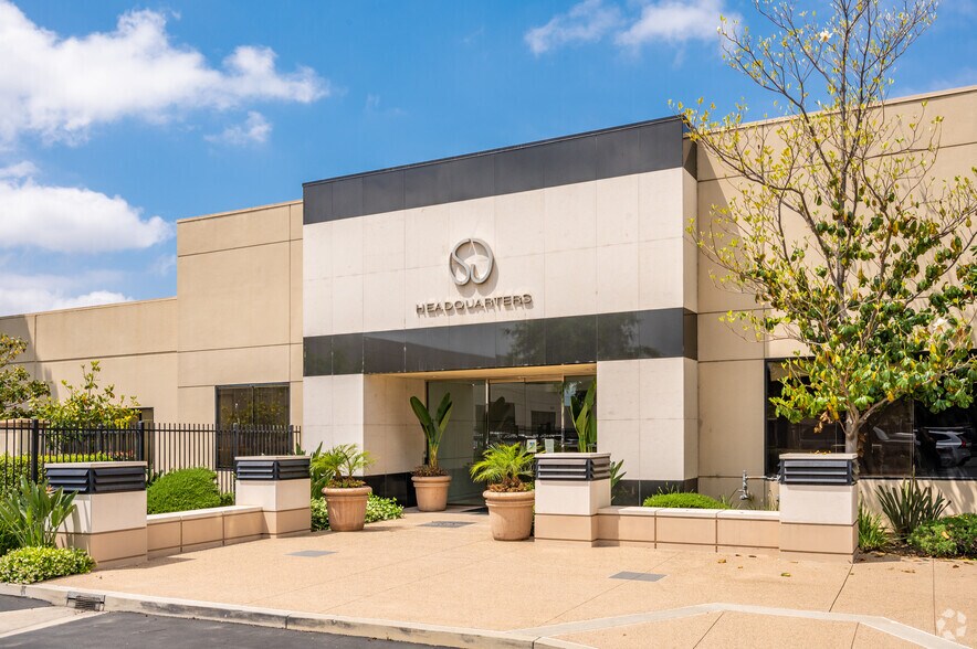 More Photos Of 17622 Armstrong Ave, Irvine Research And Development For Lease