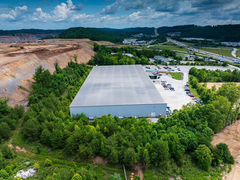 More Photos Of 14542 El Camino Ln, Lenoir City Distribution For Lease