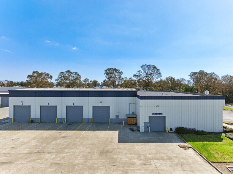 More Photos Of 45051 Industrial Dr, Fremont Warehouse For Lease