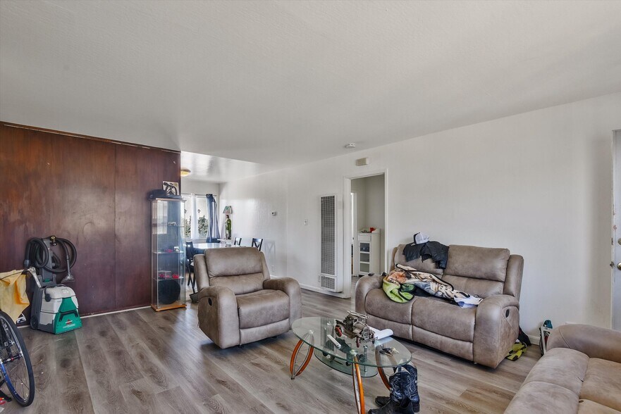 More Photos Of 1927 82nd Ave, Oakland Apartments For Sale