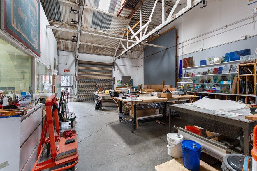 More Photos Of 2534 Magnolia St, Oakland Manufacturing For Sale
