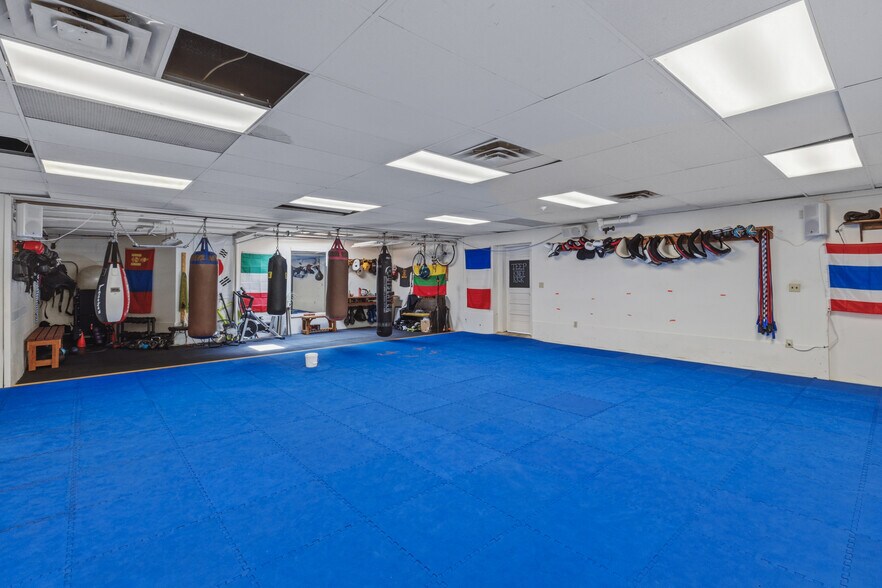 More Photos Of 36 Carpenter Street St, Keene Office For Sale