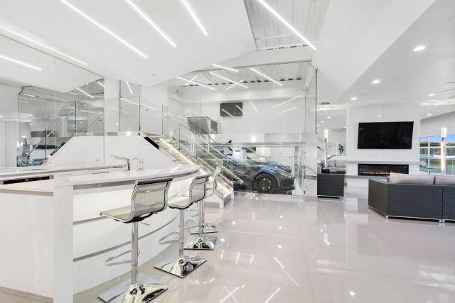 More Photos Of 142 Pit Ln, Pontiac Flex For Sale