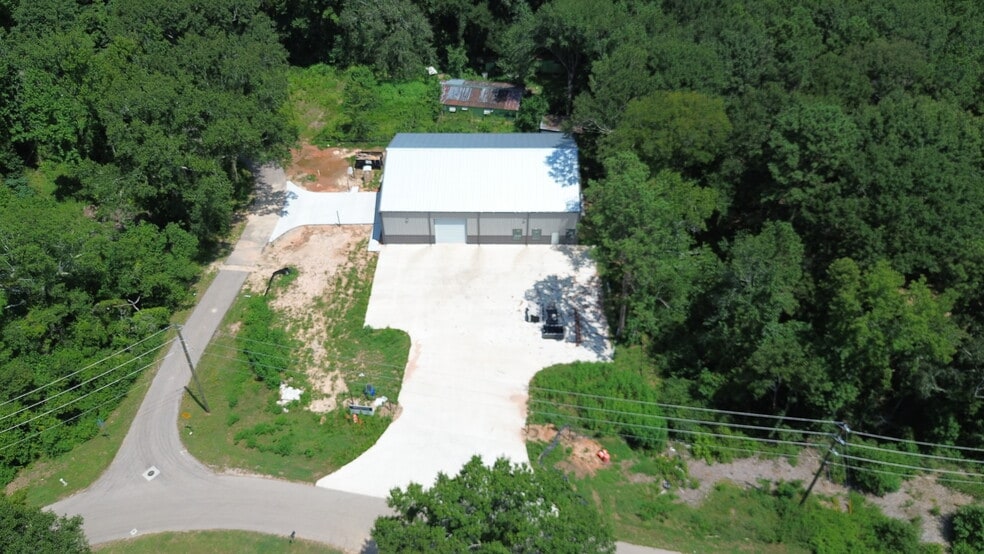 More Photos Of 2314 Wade Cir N, Conroe Warehouse For Sale
