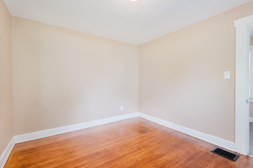 More Photos Of 7438 Bagdad Rd, Bagdad Land For Sale