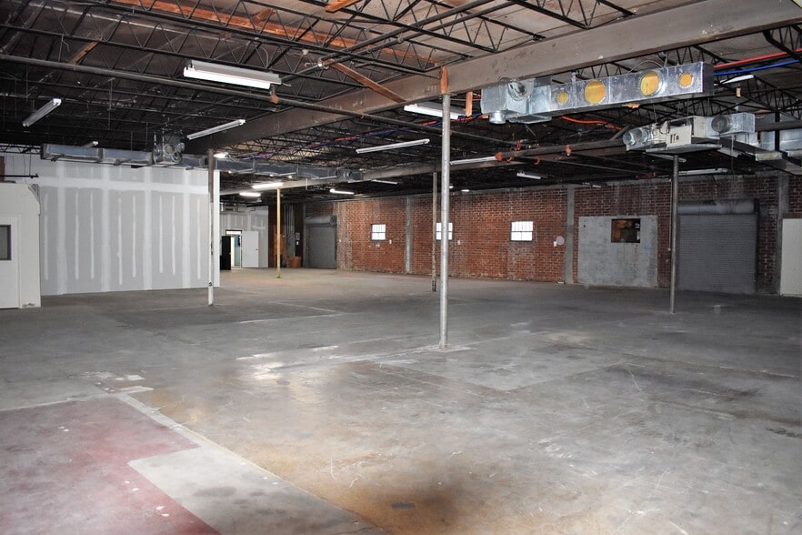 More Photos Of 1550 Jackson Ferry Rd, Montgomery Distribution For Lease