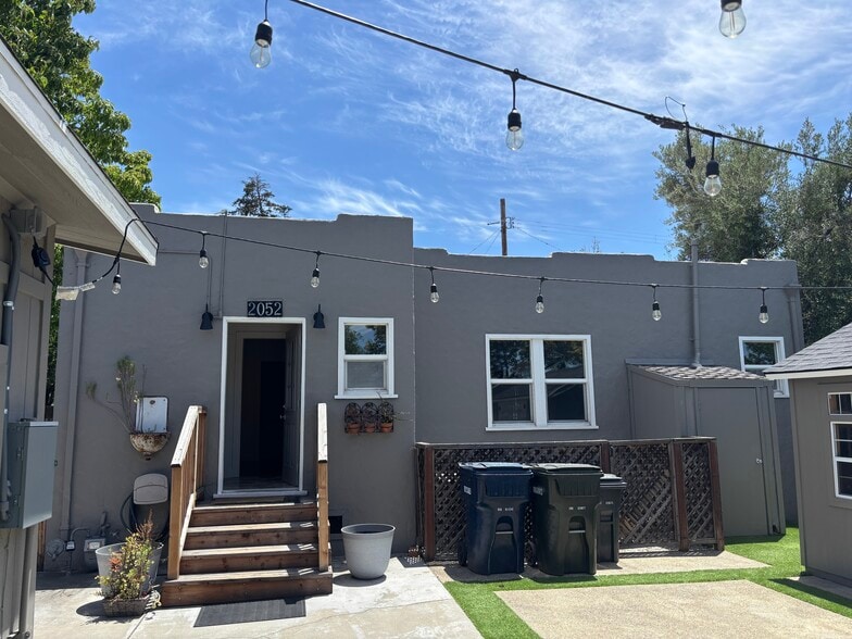 More Photos Of 2052 4th St, Livermore Freestanding For Lease