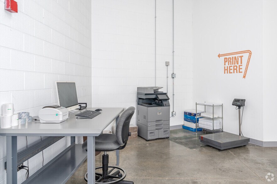More Photos Of 1930 Innovation Way, Libertyville Manufacturing For Lease