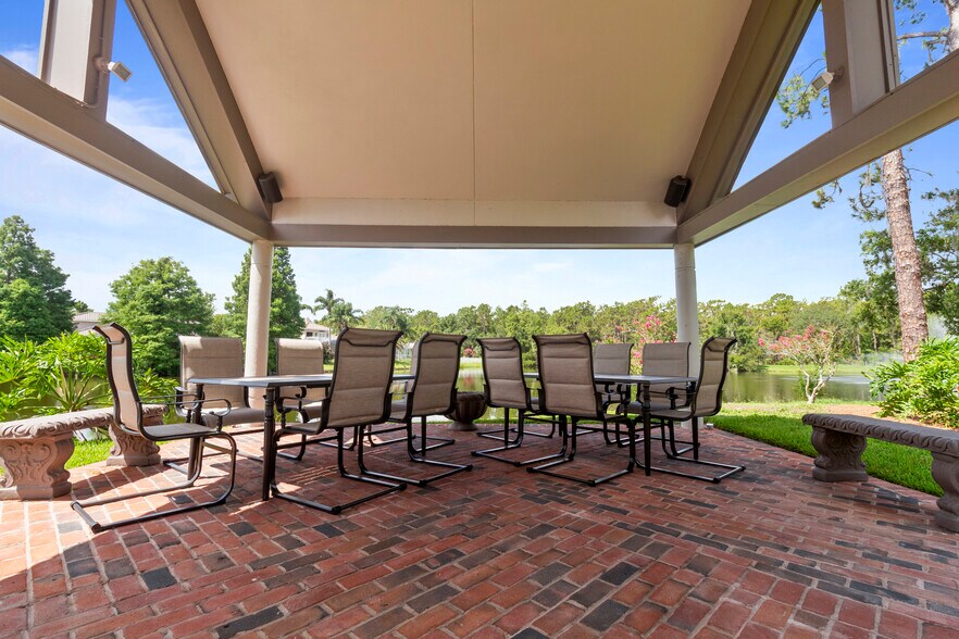 More Photos Of 8709 Hunters Green Dr, Tampa Office For Lease
