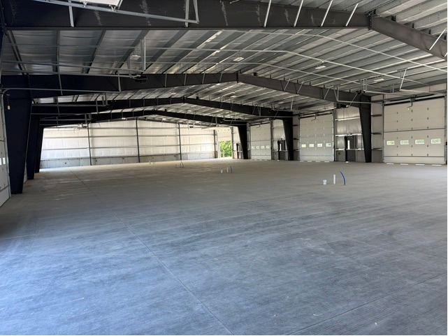 Primary Photo Of 19209 Raven Ridge Dr, Gretna Industrial For Lease